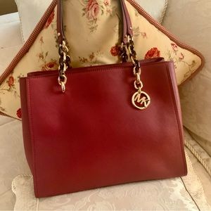 MIcheal Kors Sofia Large Saffiano Leather Tote